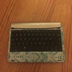 Ultra Thin Bluetooth Keyboard
