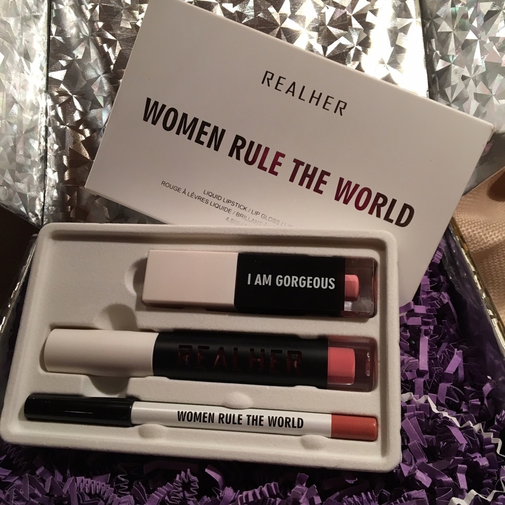 REALHER - WOMEN RULE THE WORLD Neutral Pink LipKit