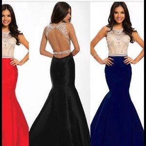 JOVANI 💗 Black & Nude Backless Rhinestone Gown