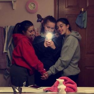 Meet your Posher, Kaitlyn