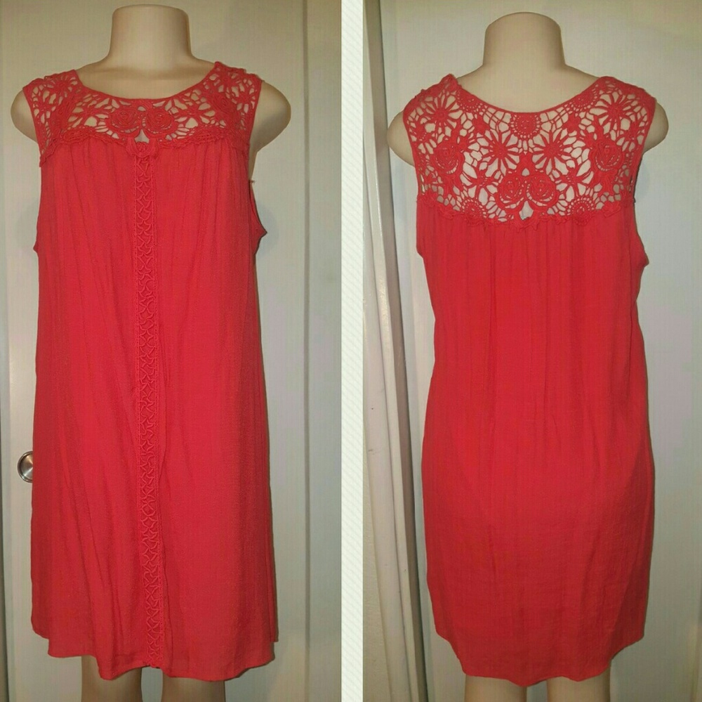 Red/coral dress