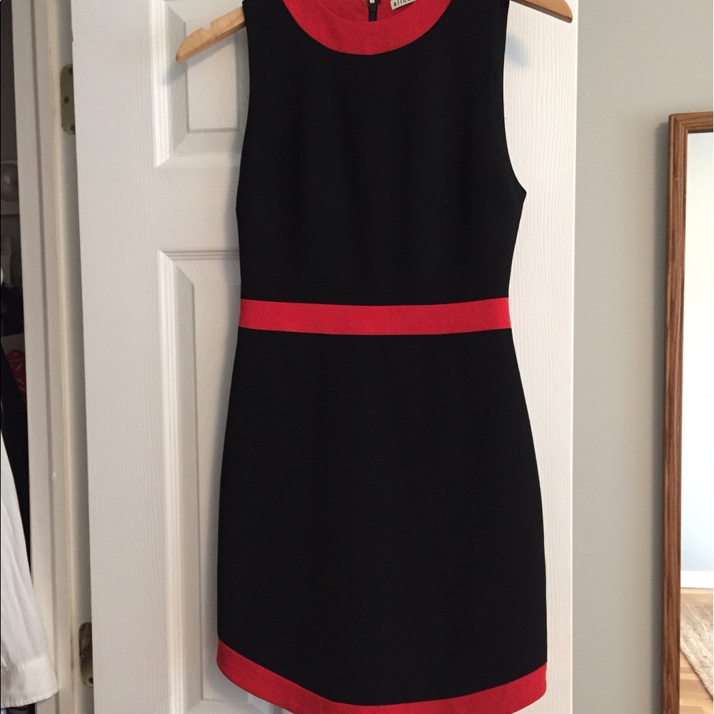 Alice and Olivia curved hem dress
