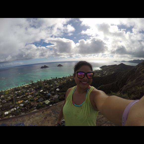 Meet your Posher, April - Picture 1 of 1