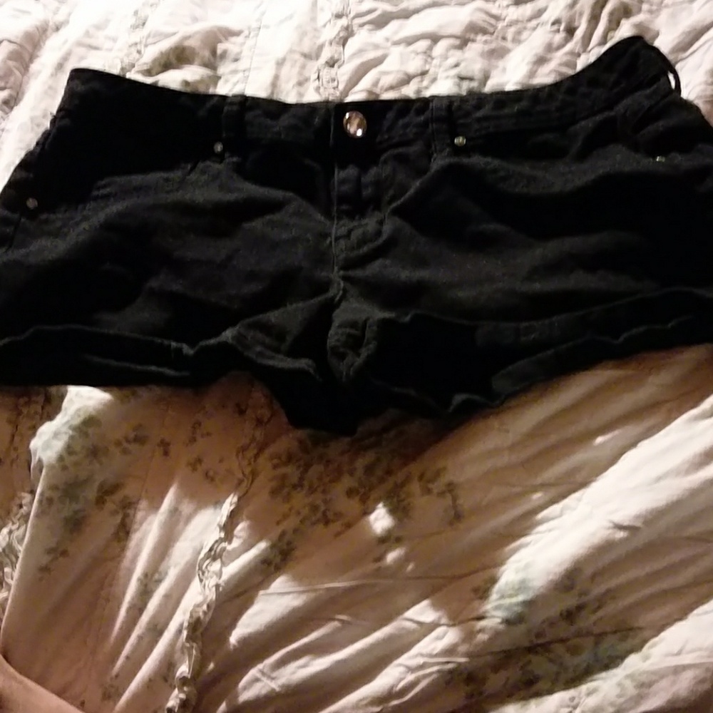 No Boundaries Shorts