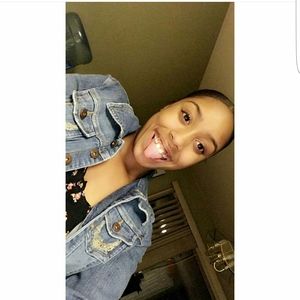 Meet your Posher, Aalani