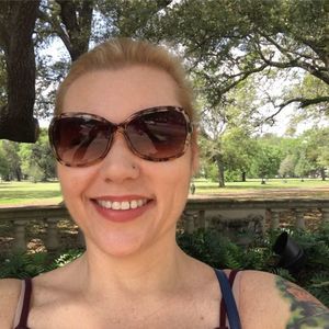 Meet your Posher, Kara