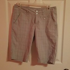 Columbia Women's Copper Ridge Long Short (Size 4)