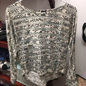 Short, comfy, pattern shirt