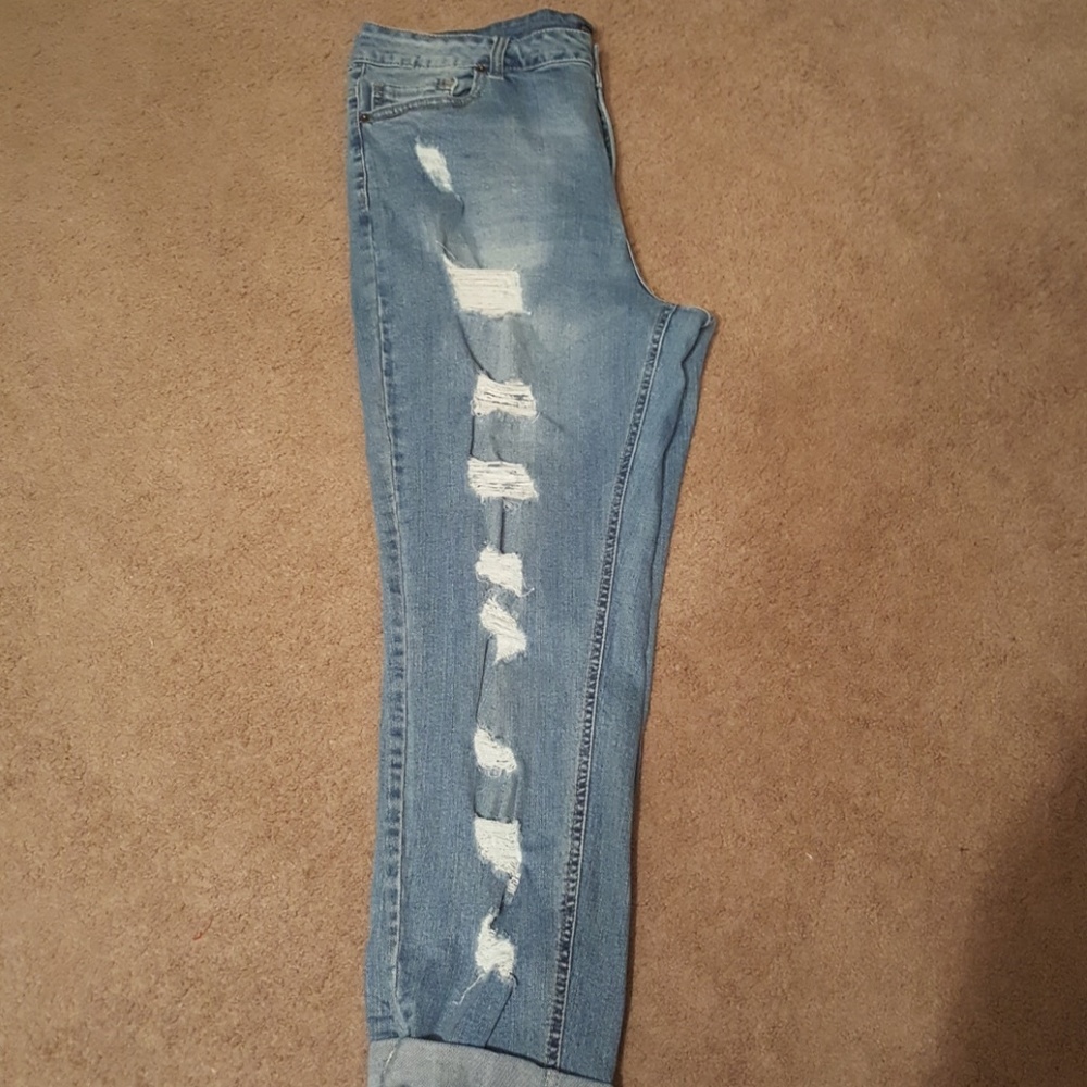 Everyday Wear - Picture 3 of 4