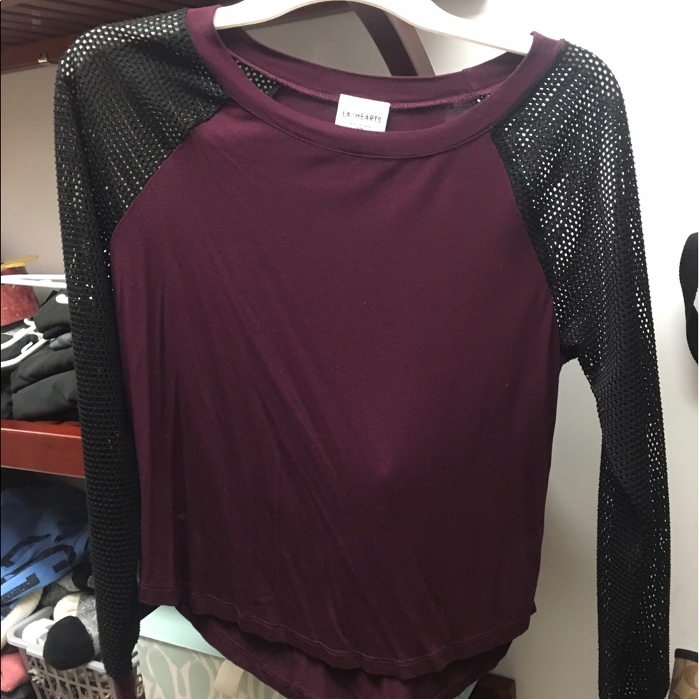 Maroon shirt with mesh sleeves