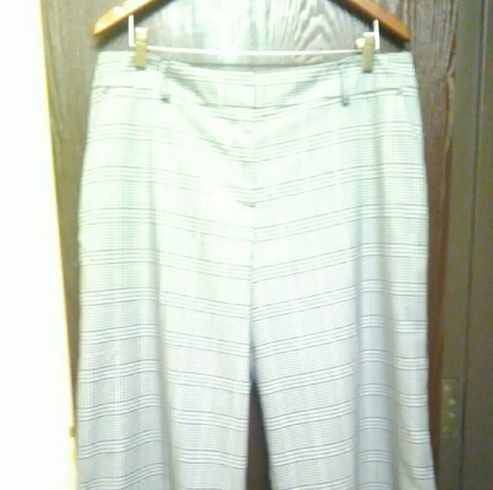Lane Bryant Capri