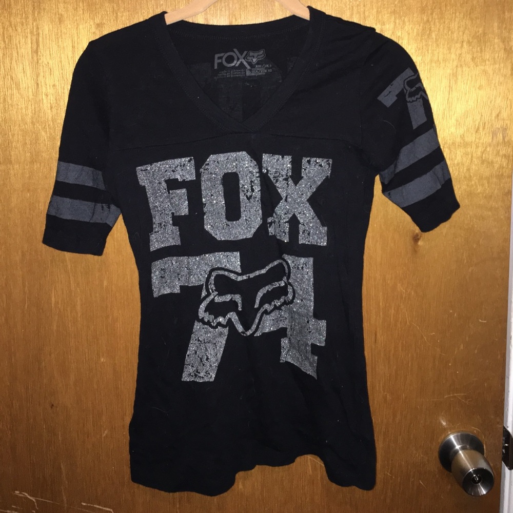 ⭐️LOWEST PRICE⭐️ NWOT Fox Shirt