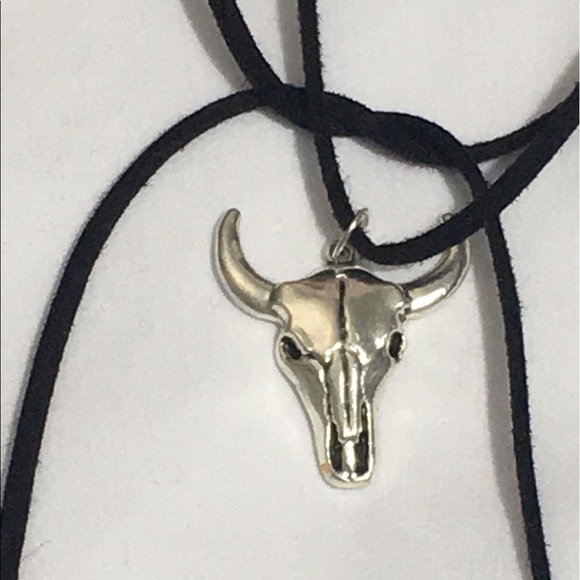 Wrap Around Longhorn Choker - Picture 3 of 3