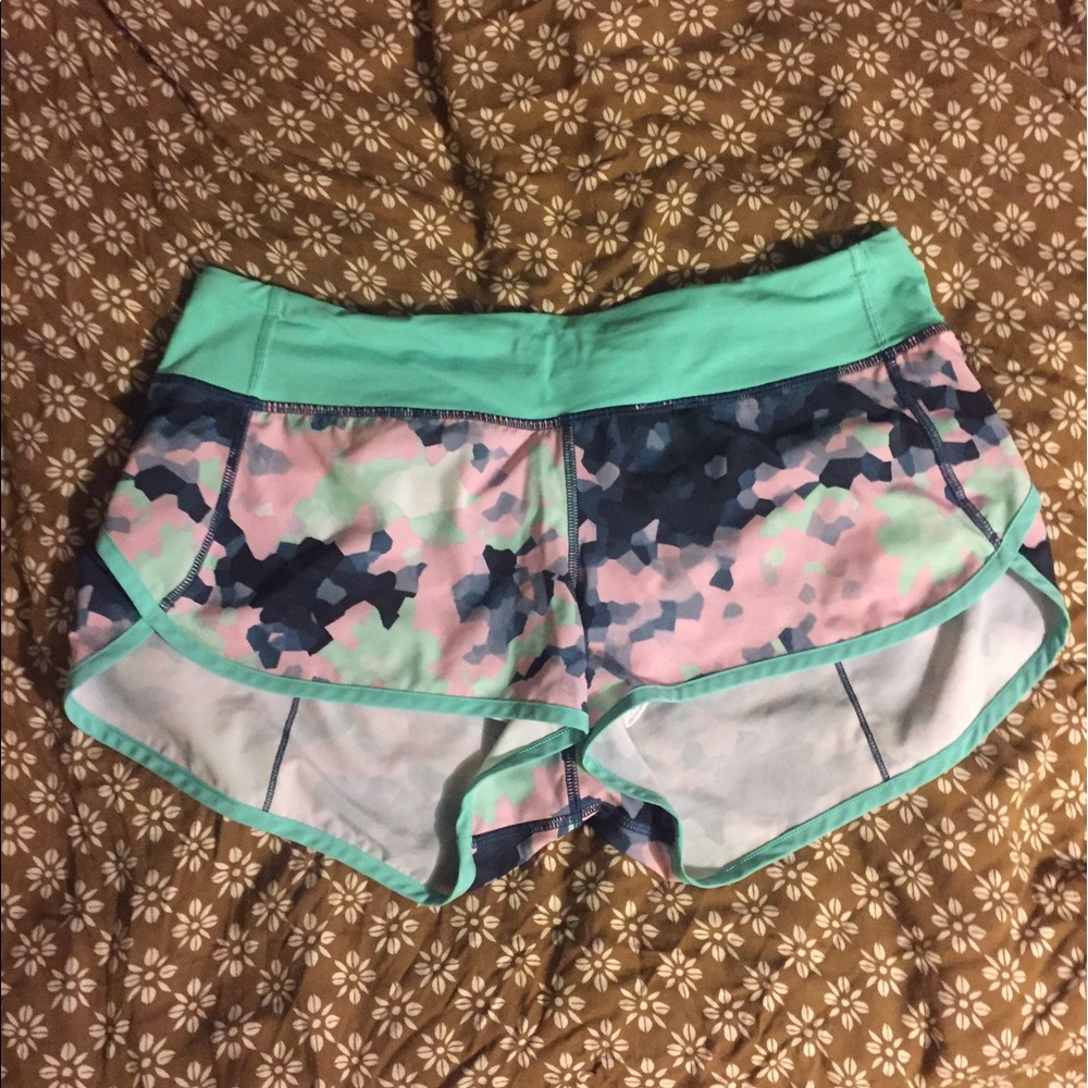 Lululemon speed shorts size 8