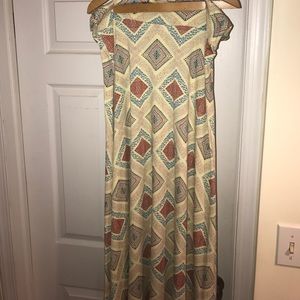Large LuLaRoe Maxi