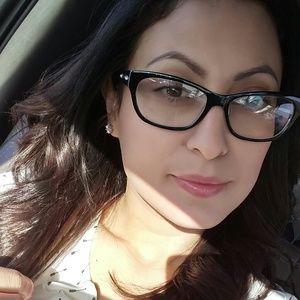 Meet your Posher, Dalila