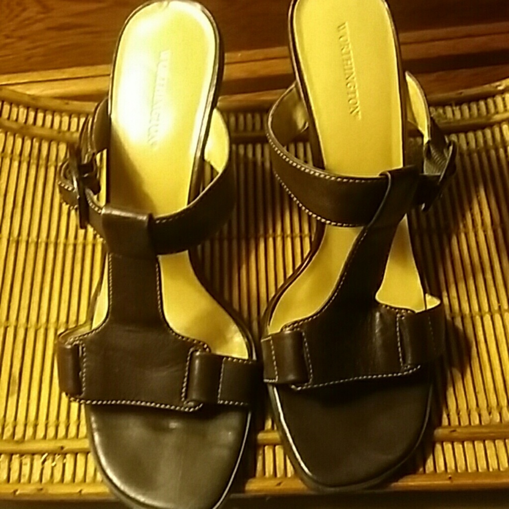 NWOT WORTHINGTON DK CHOCOLATE SANDALS SIZE 7.5