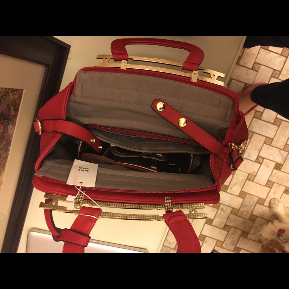 NWT Red Handbag - Picture 3 of 4