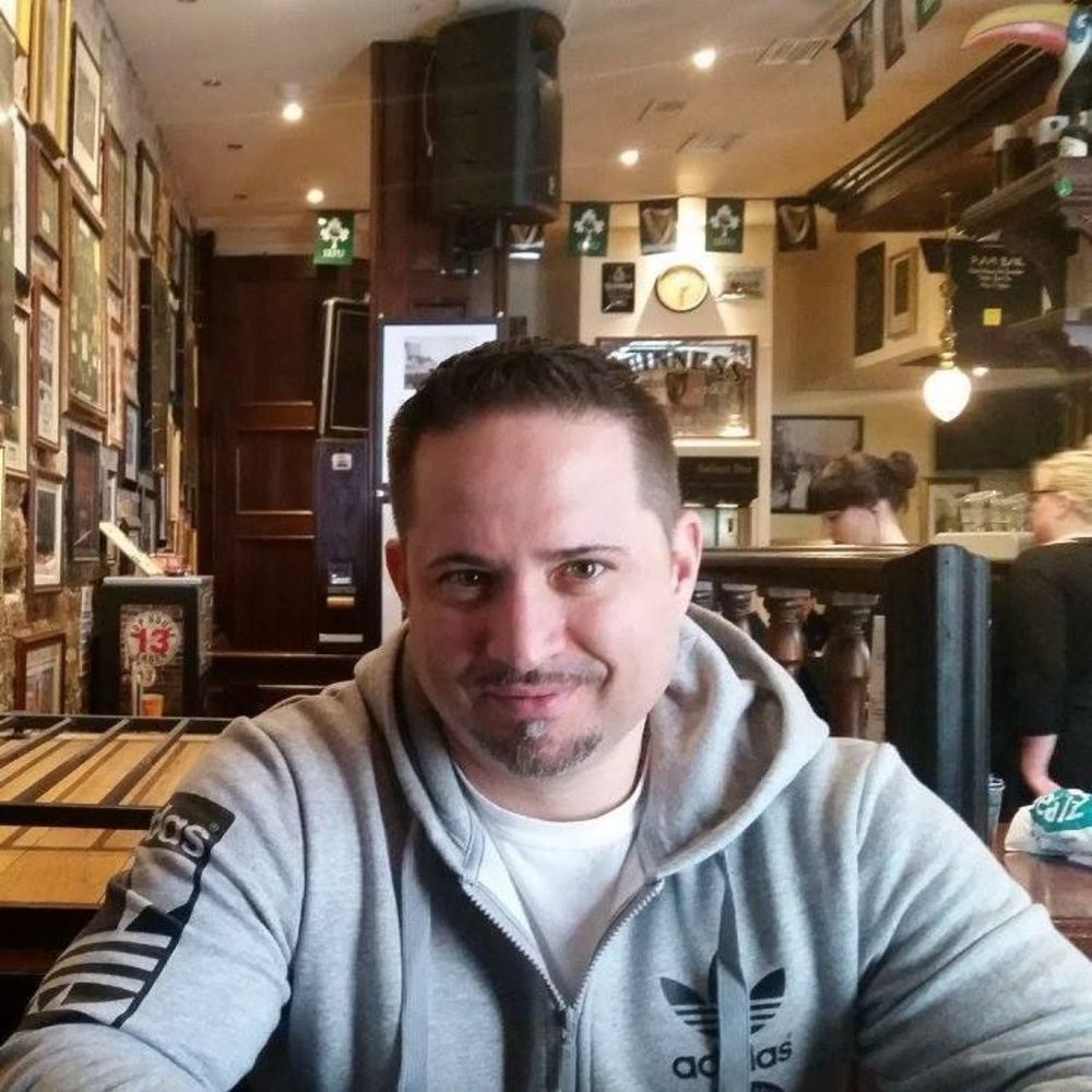 Meet your Posher, Nik