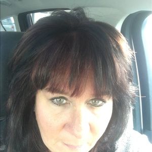 Meet your Posher, Lynda