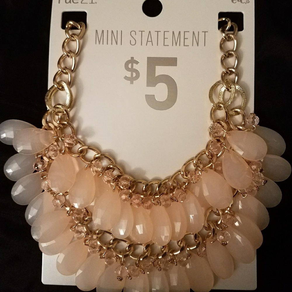 Fashion necklace