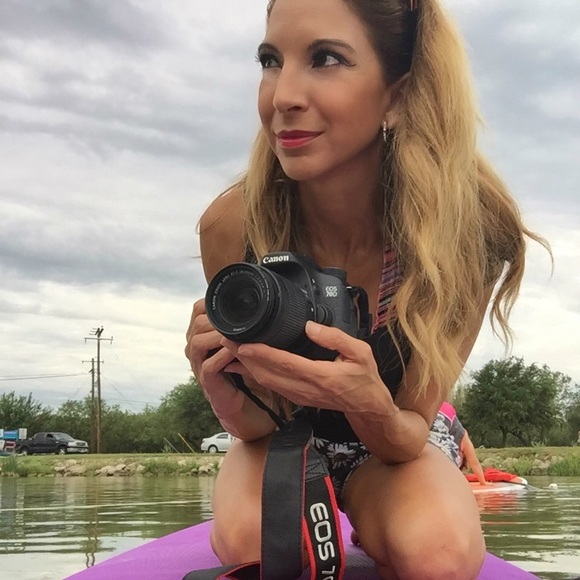 Meet your Posher, Monica - Picture 4 of 6