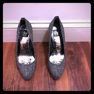 DV Dolce Vita tweed pumps