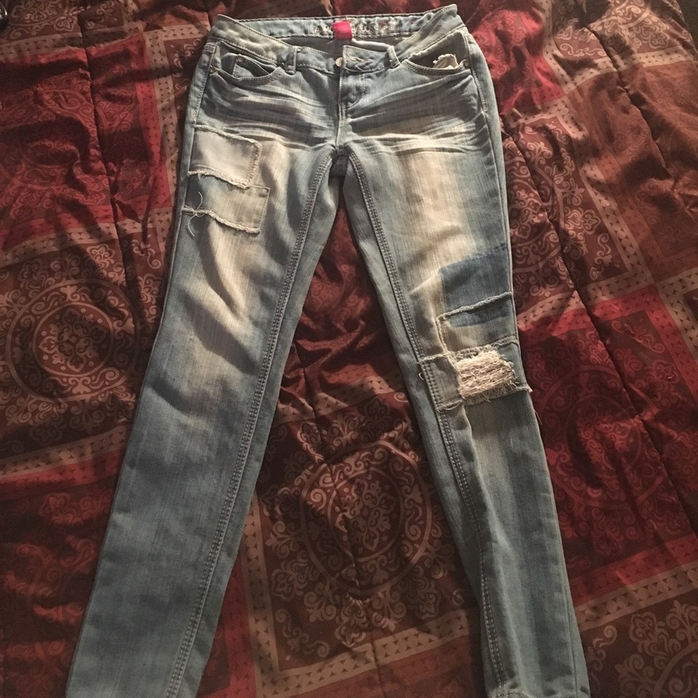 [JEANS] Denim W/ Patches
