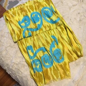 Gorgeous Loft yellow and blue scarf