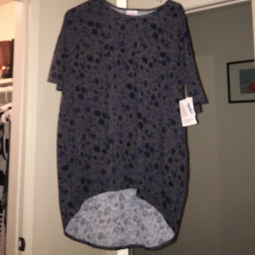 LulaRoe Irma Shirt Xs