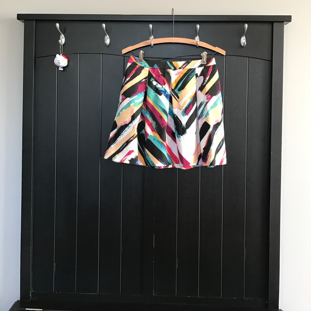 H&M fun print skirt
