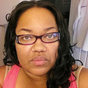 Meet your Posher, Crystal