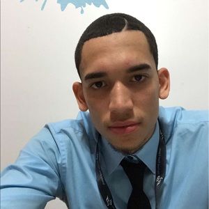 Meet your Posher, Jovannie