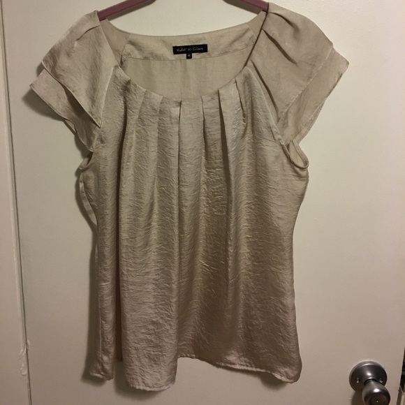 Violet & Claire Tops - Violet & Claire Top Sz M