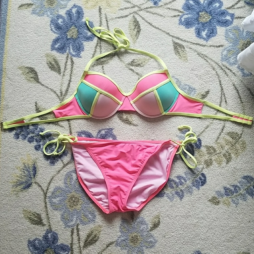 BIKINI