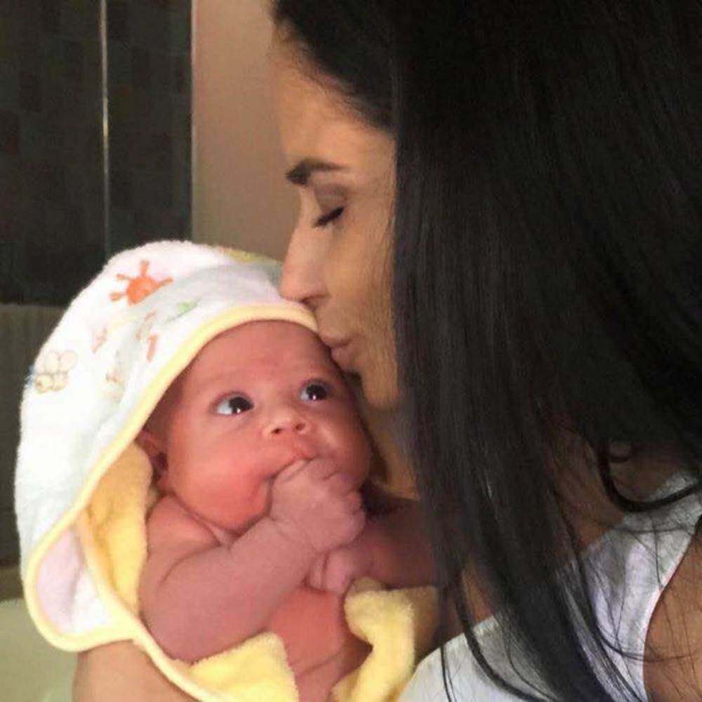 Meet your Posher, Alba