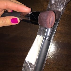 Foundation brush