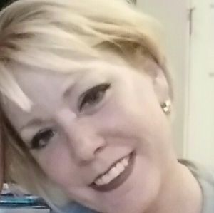 Meet your Posher, Sandi