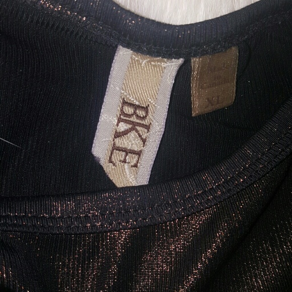 (SOLD) Shimmery bronze/brown tank top - Picture 5 of 5