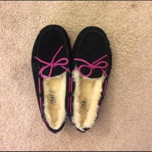 Uggs slippers
