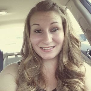 Meet your Posher, Leanne