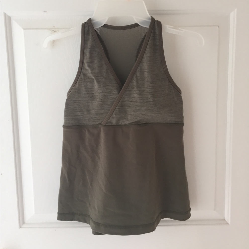 Lululemon athletic top
