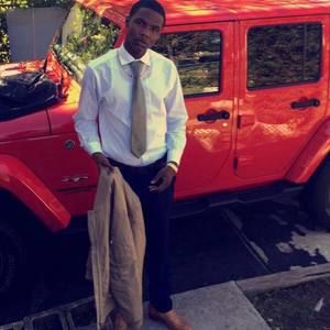 Meet your Posher, Lavie