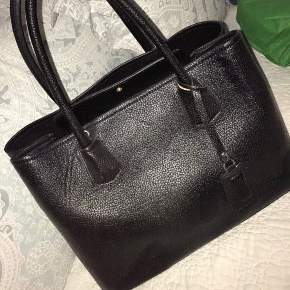 Black leather purse