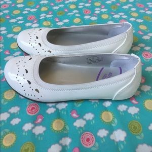 NWOT Stride Rite White Toddler Patent Flats