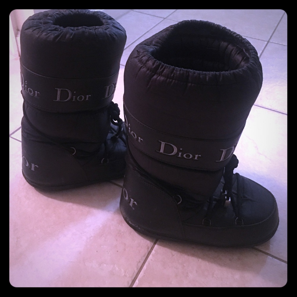 Dior moon boots
