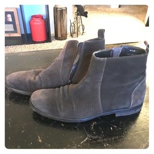 VINTAGE JOHNSTON & MURPHY 1850 CHELSEA BOOTS