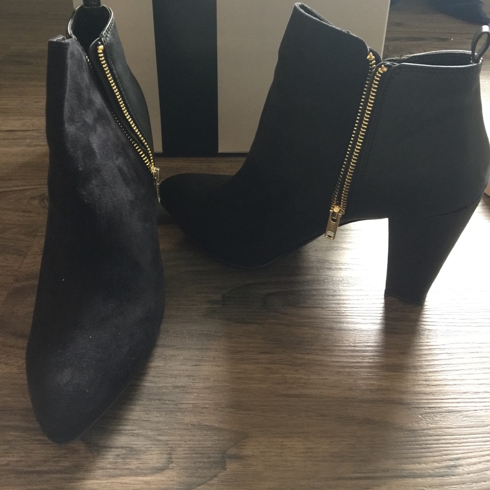 Black ankle booties