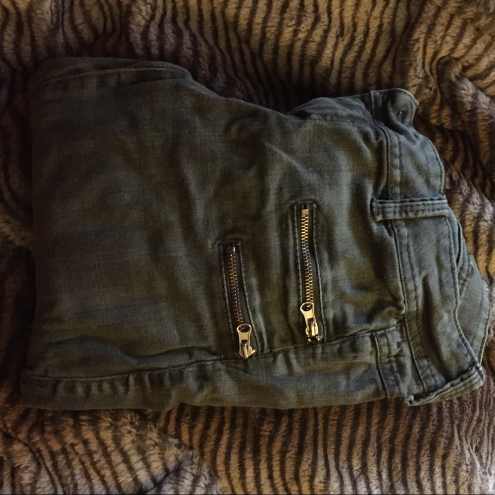 Green zipper plaid jeans