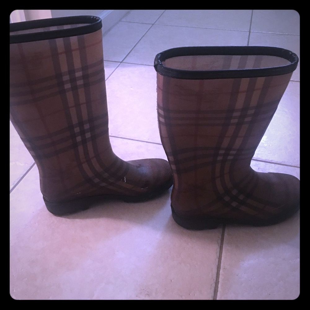 Burberry rain boots